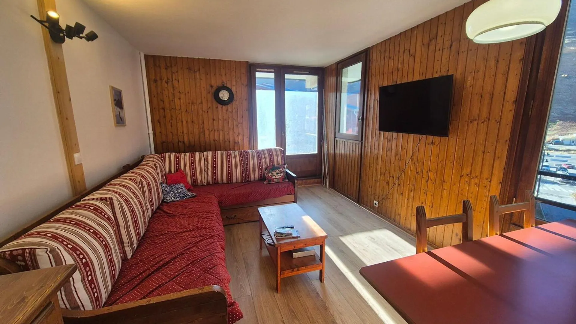 Confort 2 Pieces Renove Pres Pistes Et Commerces Avec Wifi A Tignes - Fr-1-502-593 0*,  France